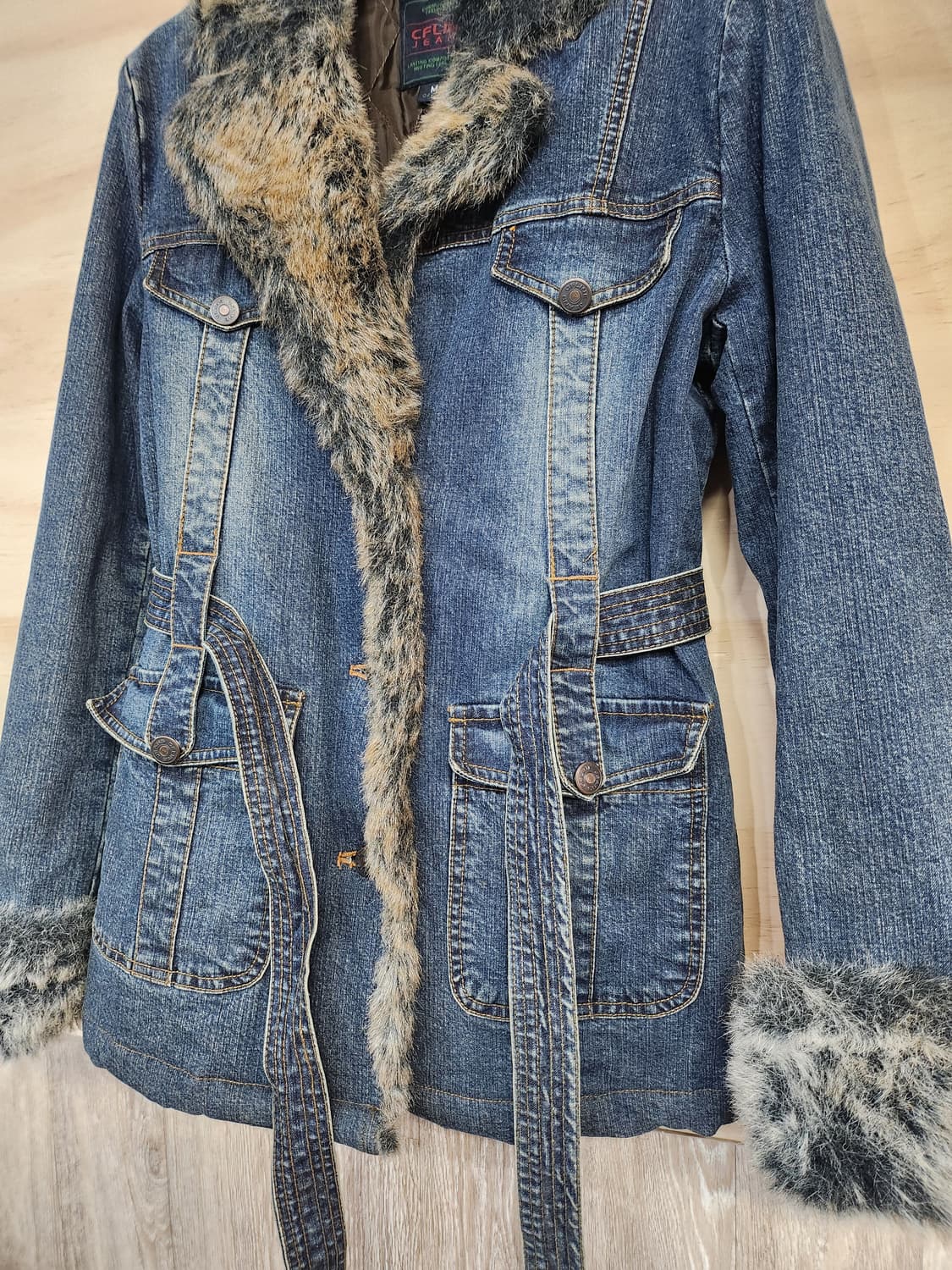 501) 여성 인조퍼 포인트 데님자켓 상품이미지4