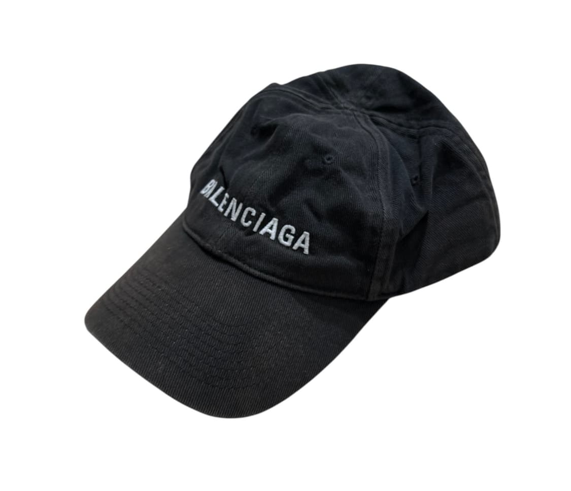 발렌시아가 17FW 레터링 아키타입 볼캡 상품이미지1
