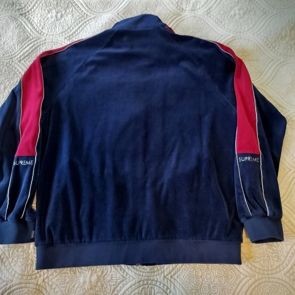 슈프림 벨루어 트랙 자켓 상품이미지5