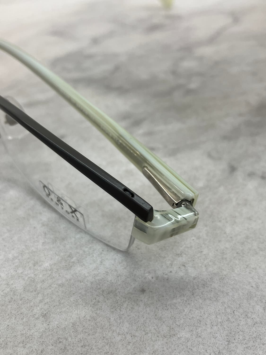 오앤엑스 O&X New York 에메랄드 그레이 스퀘어 반무테 메탈 안경 상품이미지7