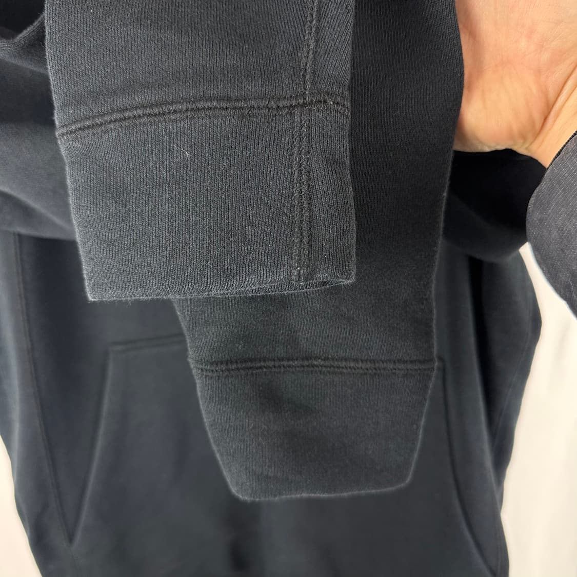 100) 나이키 조던 하이넥 로고 후드 티 블랙 상품이미지4