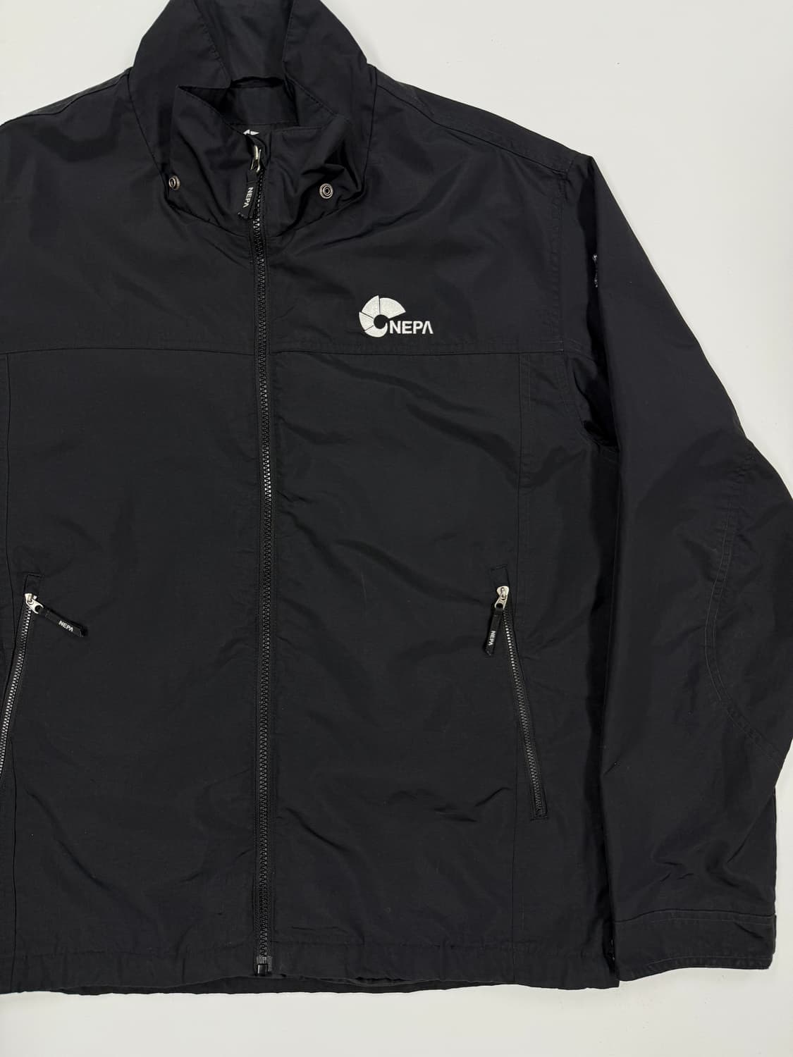 네파 블랙 바람막이 상품이미지2
