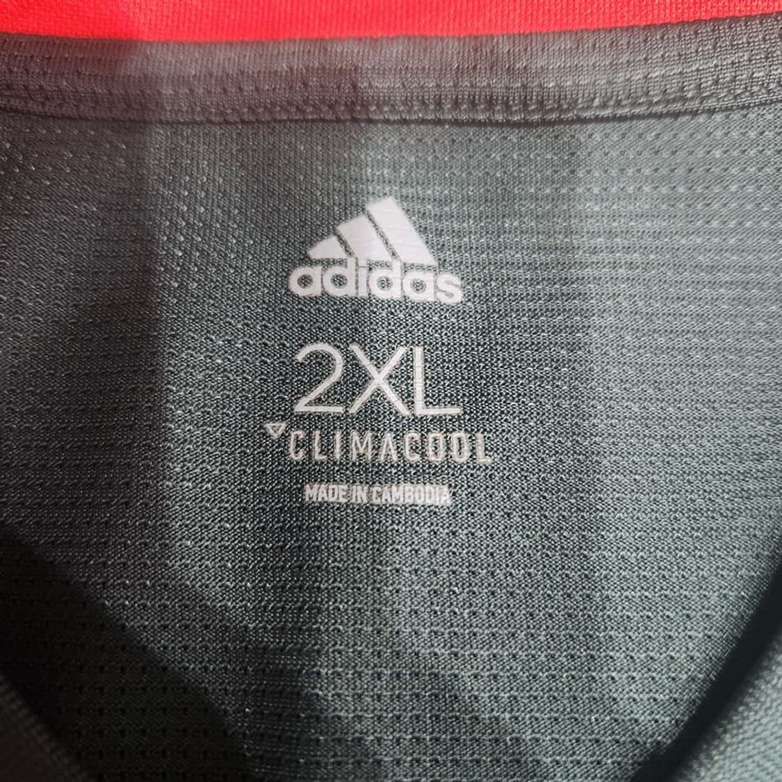 [남2XL]아디다스 카키 뮌헨FC 브이넥 반팔티 상품이미지9