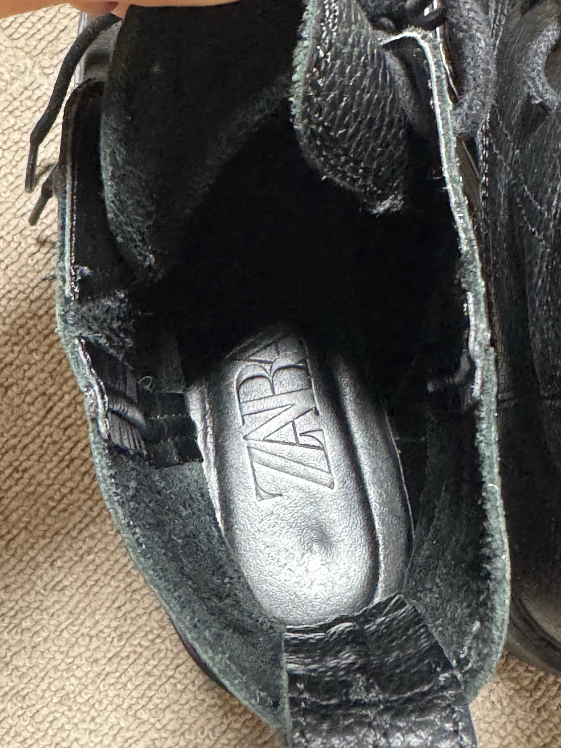 자라(ZARA) 천연 소가죽 레이스업 워커 부츠 (225 / 35) 상품이미지2