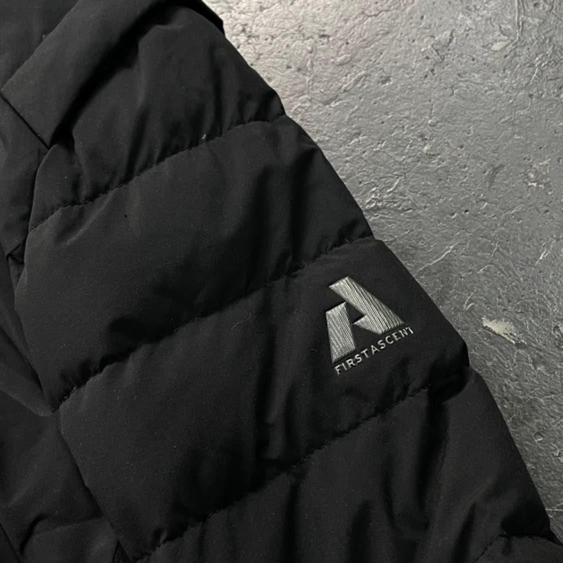 105 에디바우어 방풍 경량패딩  상품이미지5