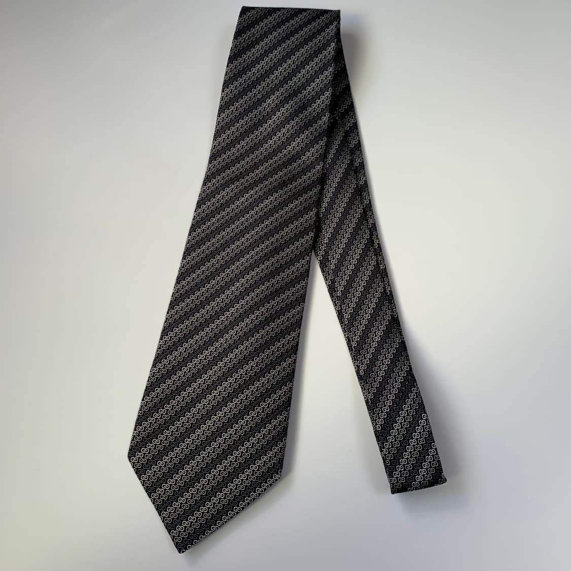 구찌(GUCCI) GG스몰로고 모노그램 블랙 명품넥타이 A+등급 상품이미지8