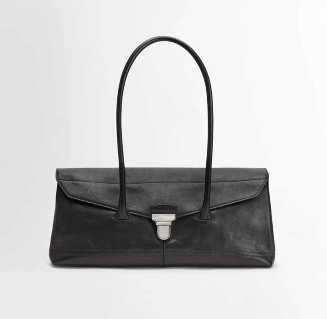 르메르 기어 레더 숄더백 블랙 25SS 상품이미지2