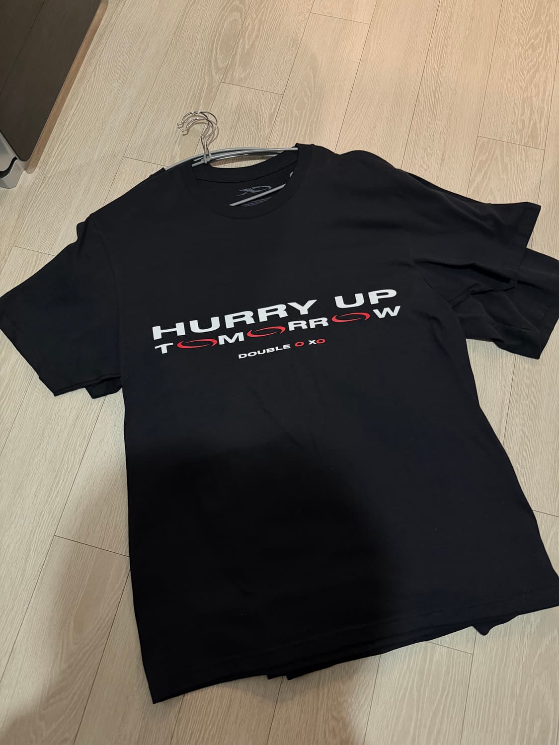 [L] 더위켄드 플레이보이카티 00X0 콜라보 머천 반팔티 상품이미지1