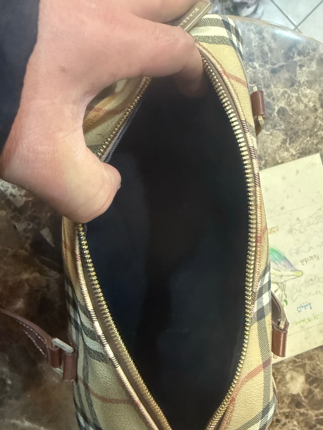 정품 버버리 노바체크 원통백 팝니다 상품이미지7