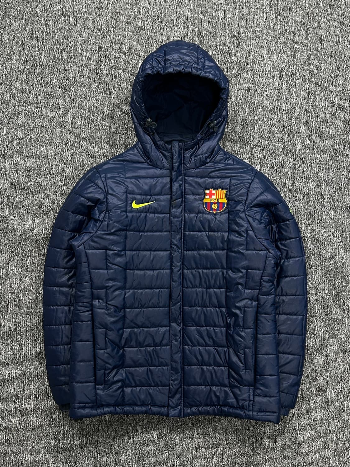 나이키 바르셀로나 경량패딩 점퍼 M  상품이미지3