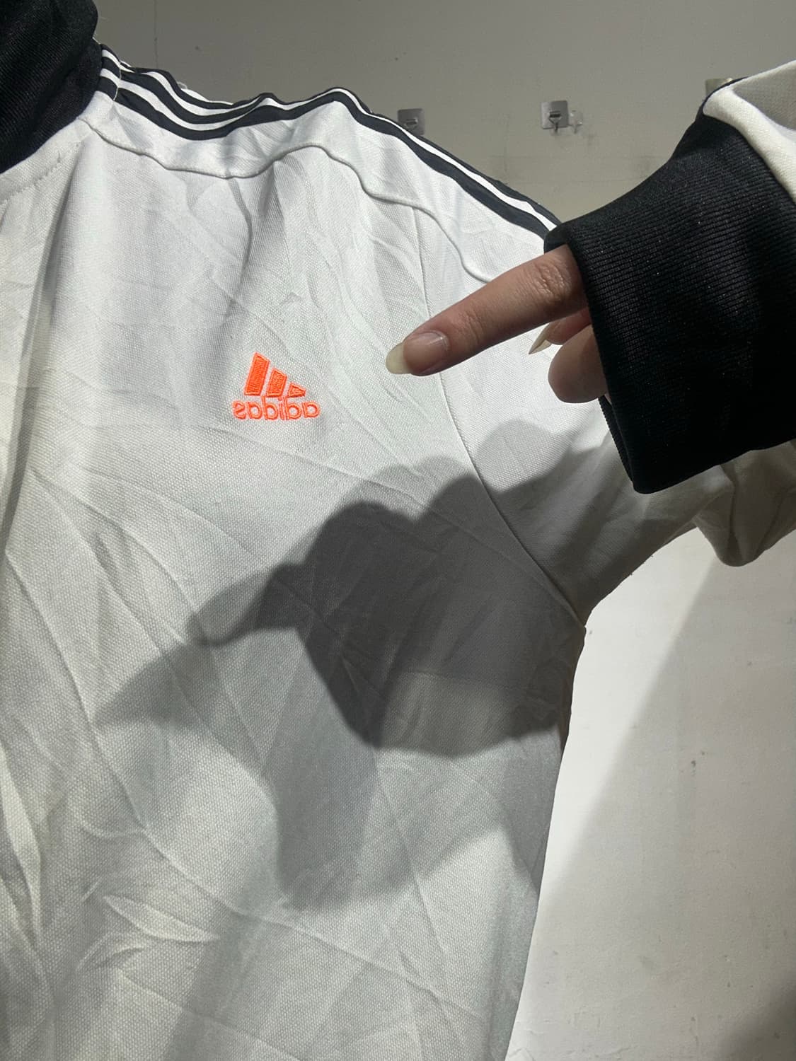 아디다스 화이트 블랙 삼선 트랙탑 져지 XL 상품이미지4