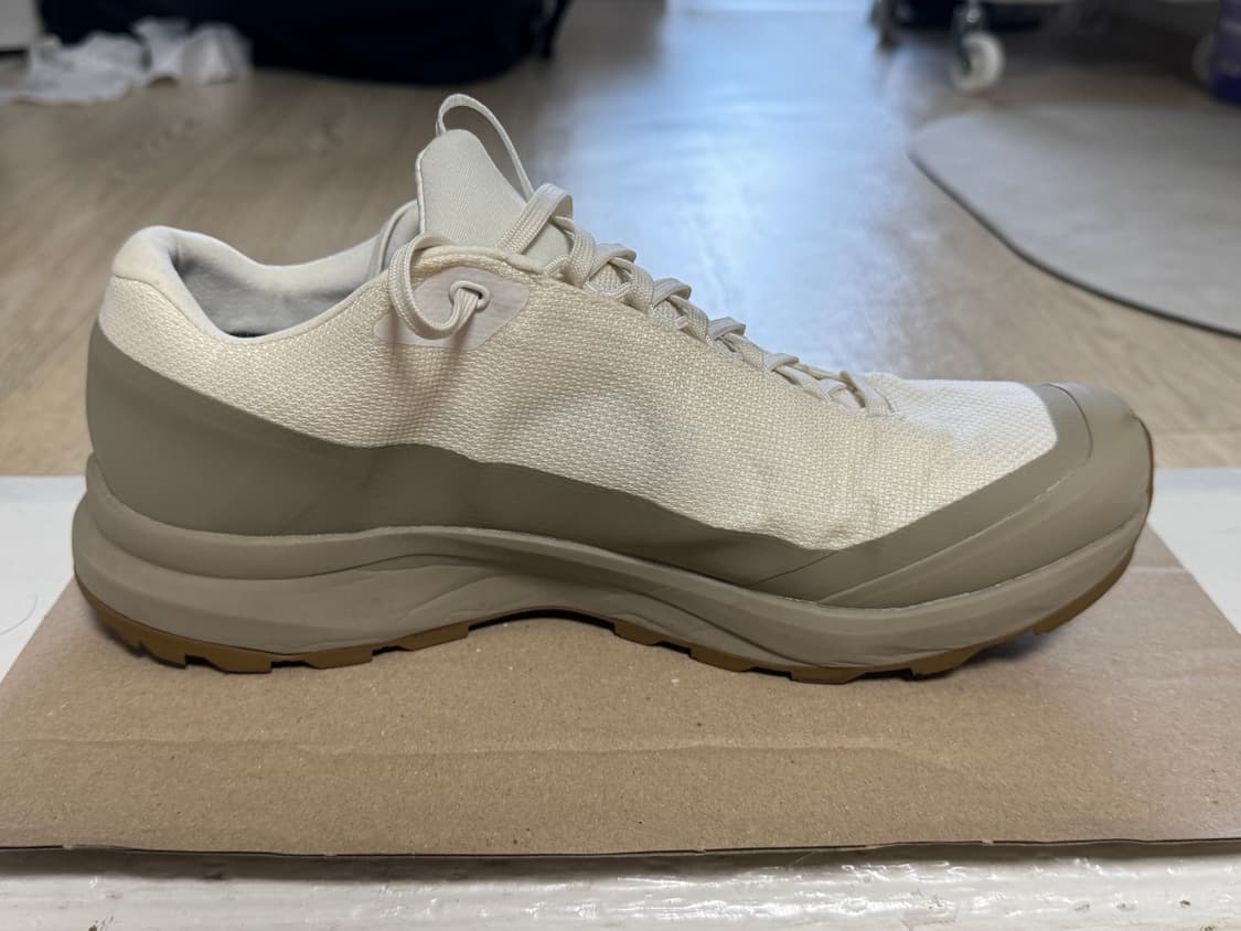 아크테릭스 에어리어스 고어텍스 270사이즈 상품이미지9