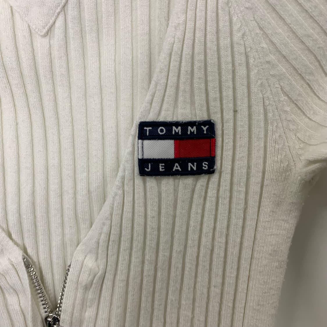 타미힐피거 골지 화이트 니트 집업 상품이미지3