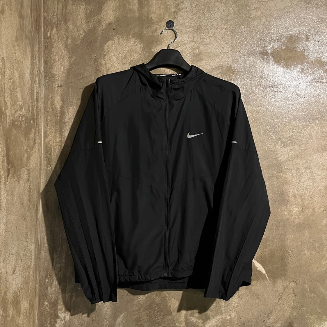 나이키 런닝 바람막이 자켓 상품이미지1
