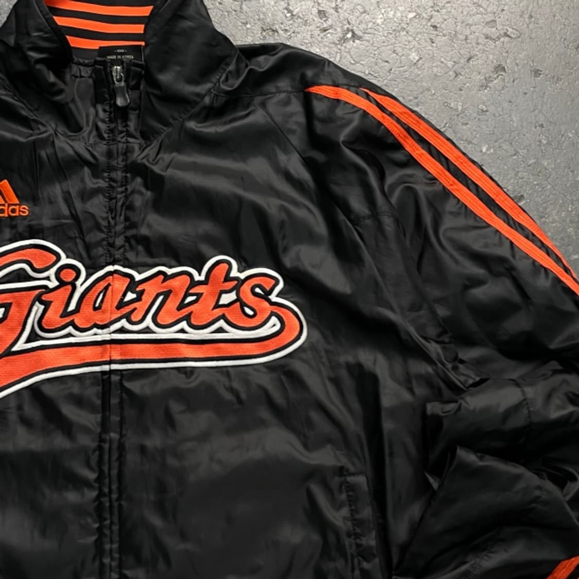 100 아디다스 롯데자이언츠 바람막이 상품이미지2