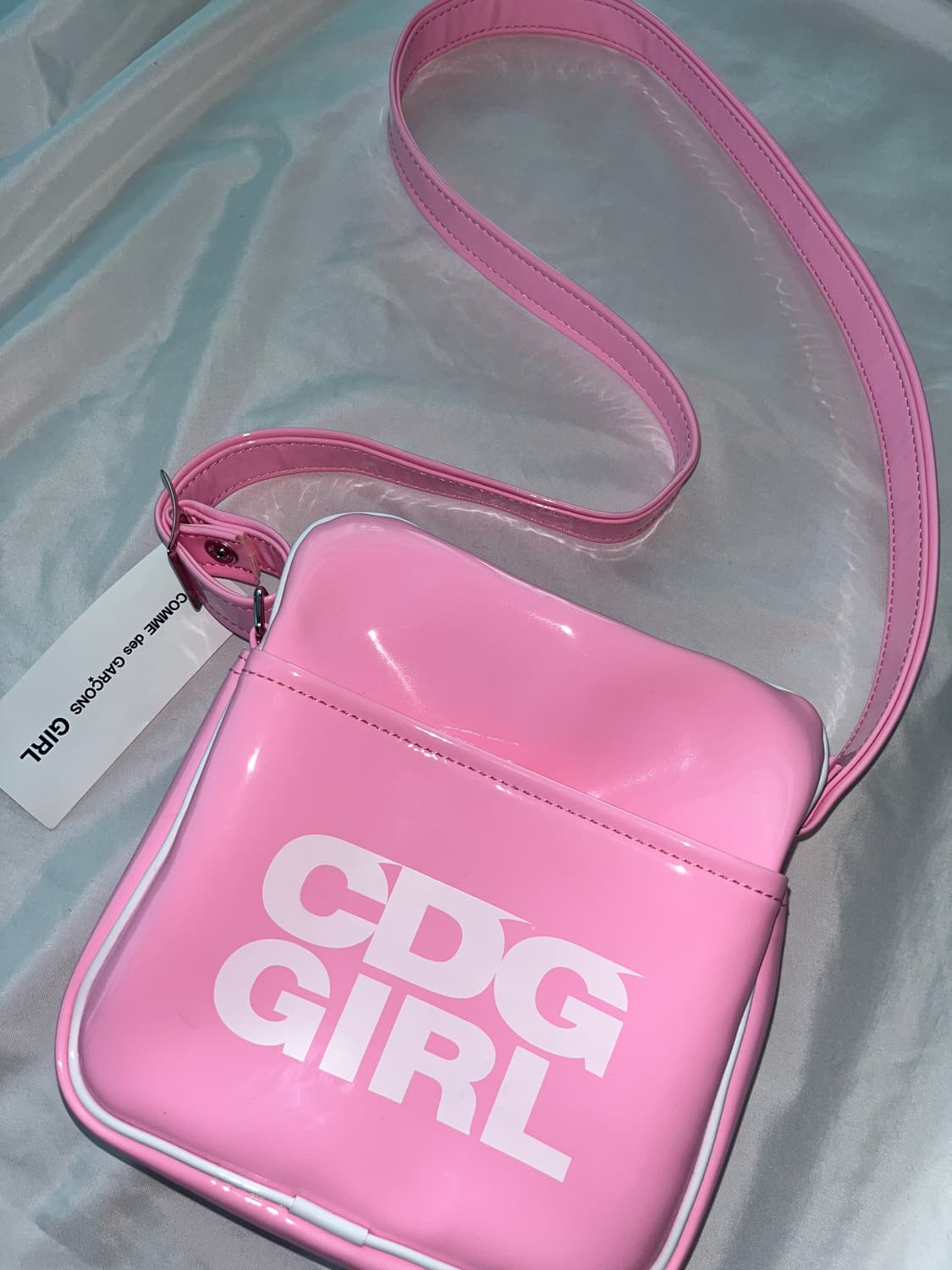 (새상품) 꼼데가르송 걸 에나멜 크로스 백 가방 상품이미지2