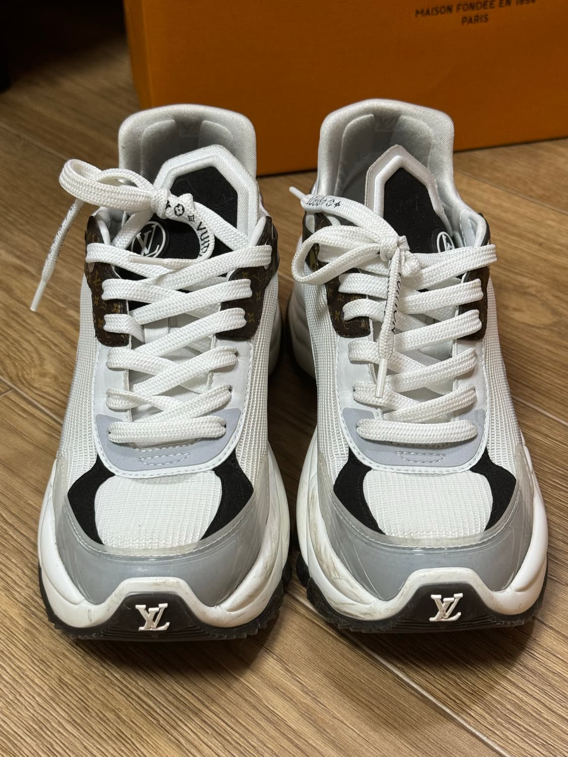 루이비통 런55 36.5 상품이미지2