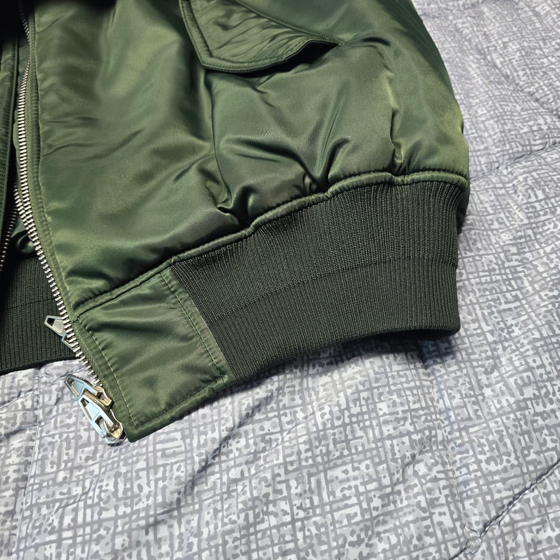 [52] 준지 21FW 컬렉션 무스탕 마원 카키 상품이미지4