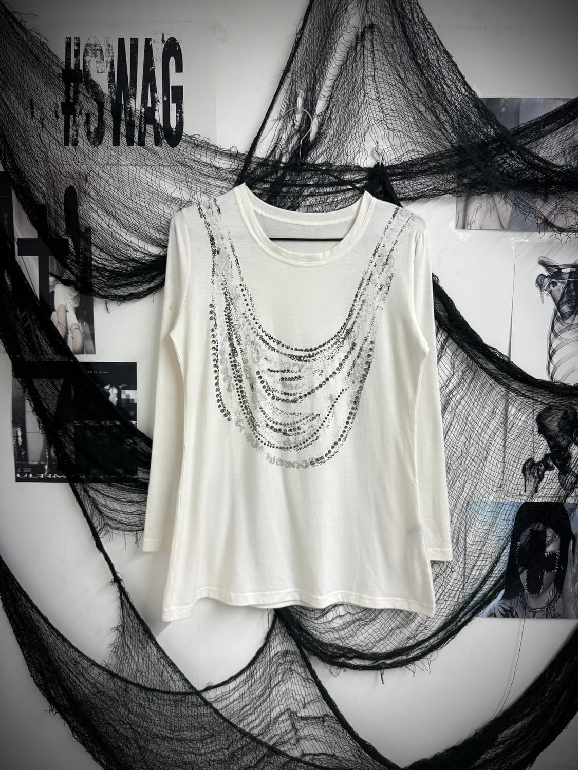 Necklace beads detailed longsleeve 상품이미지3