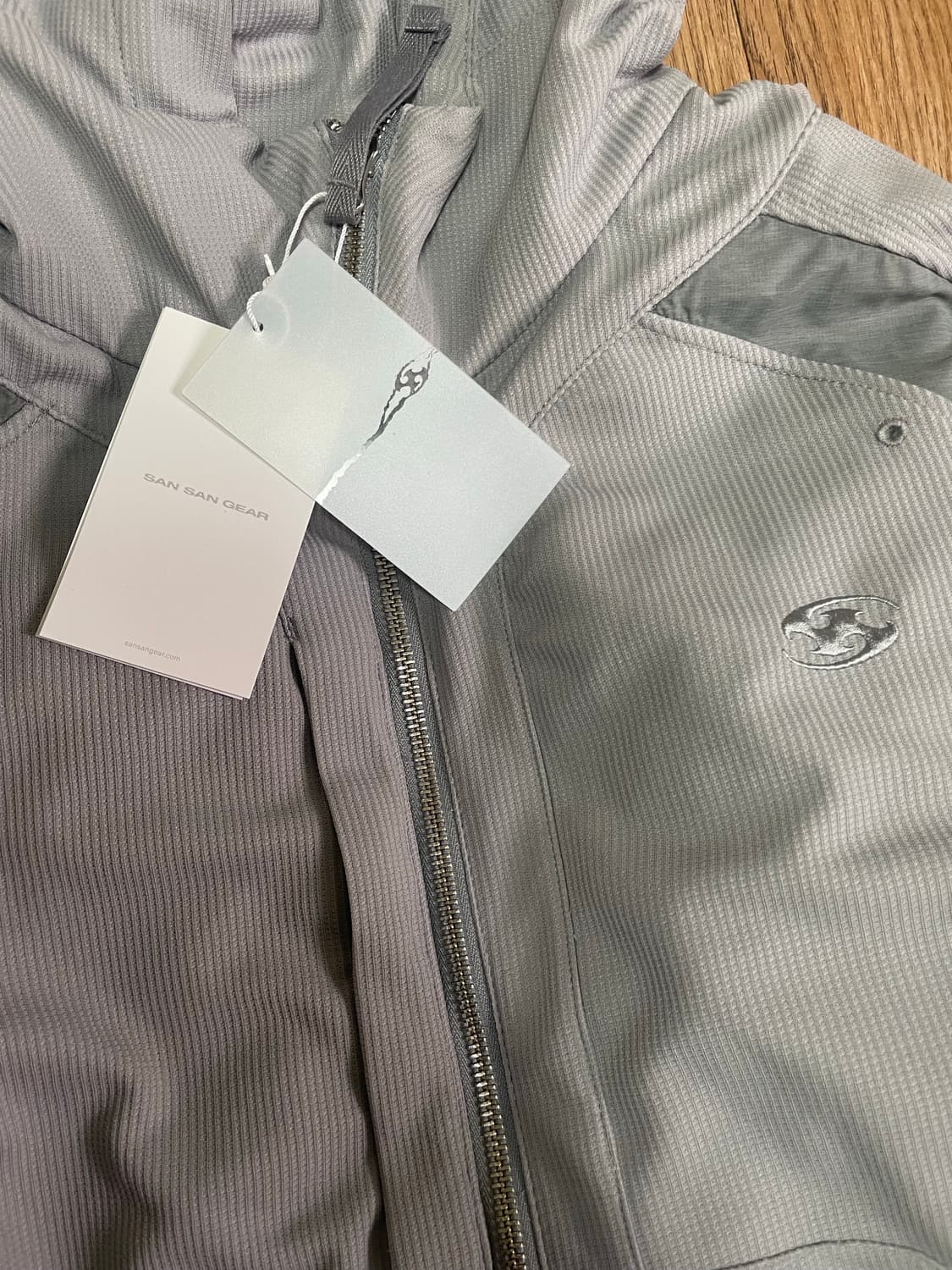 산산기어 듀얼 쉐이드 26ss 그레이 2사이즈 상품이미지1