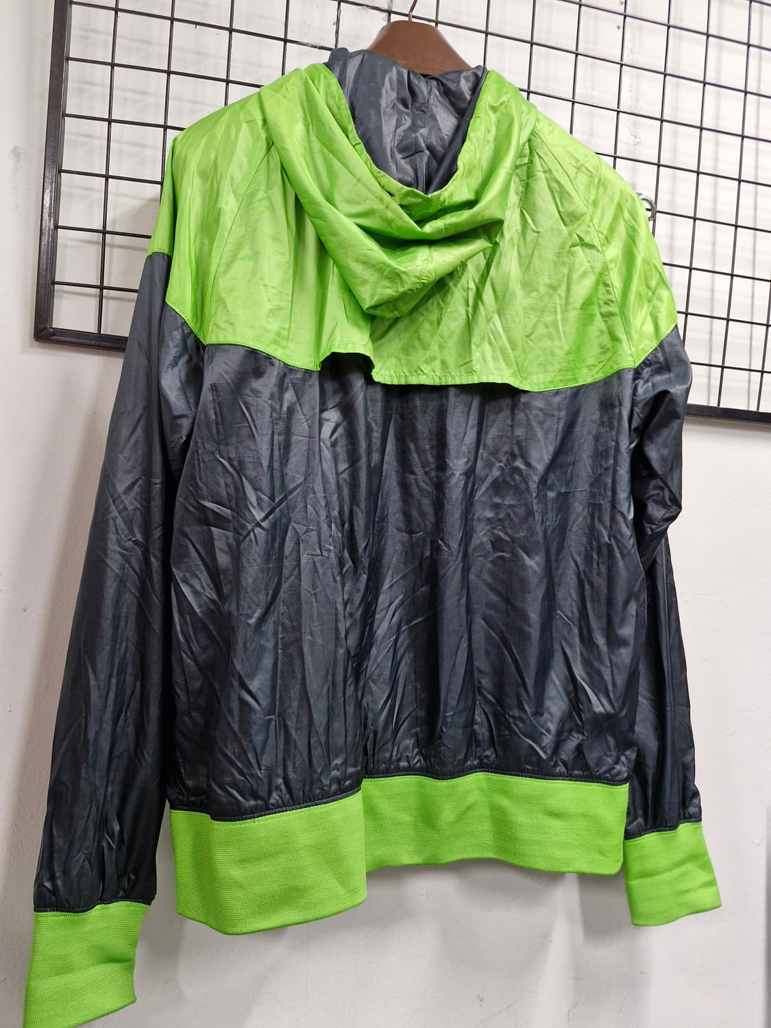 105XL 나이키 윈드러너 바람막이 자켓. 상품이미지7