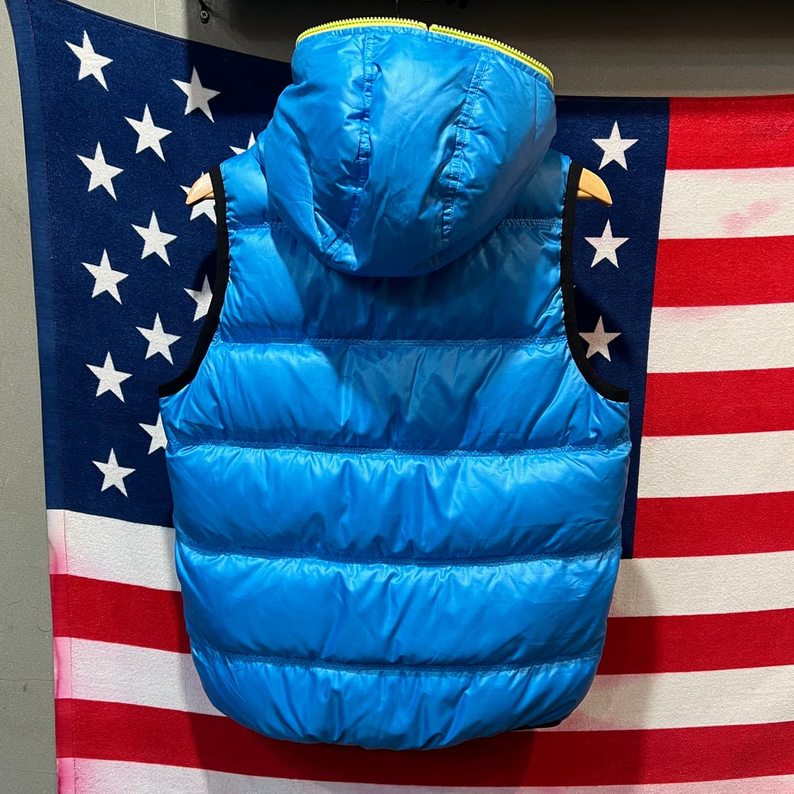 데상트 리버시블 덕다운 패딩조끼 상품이미지2