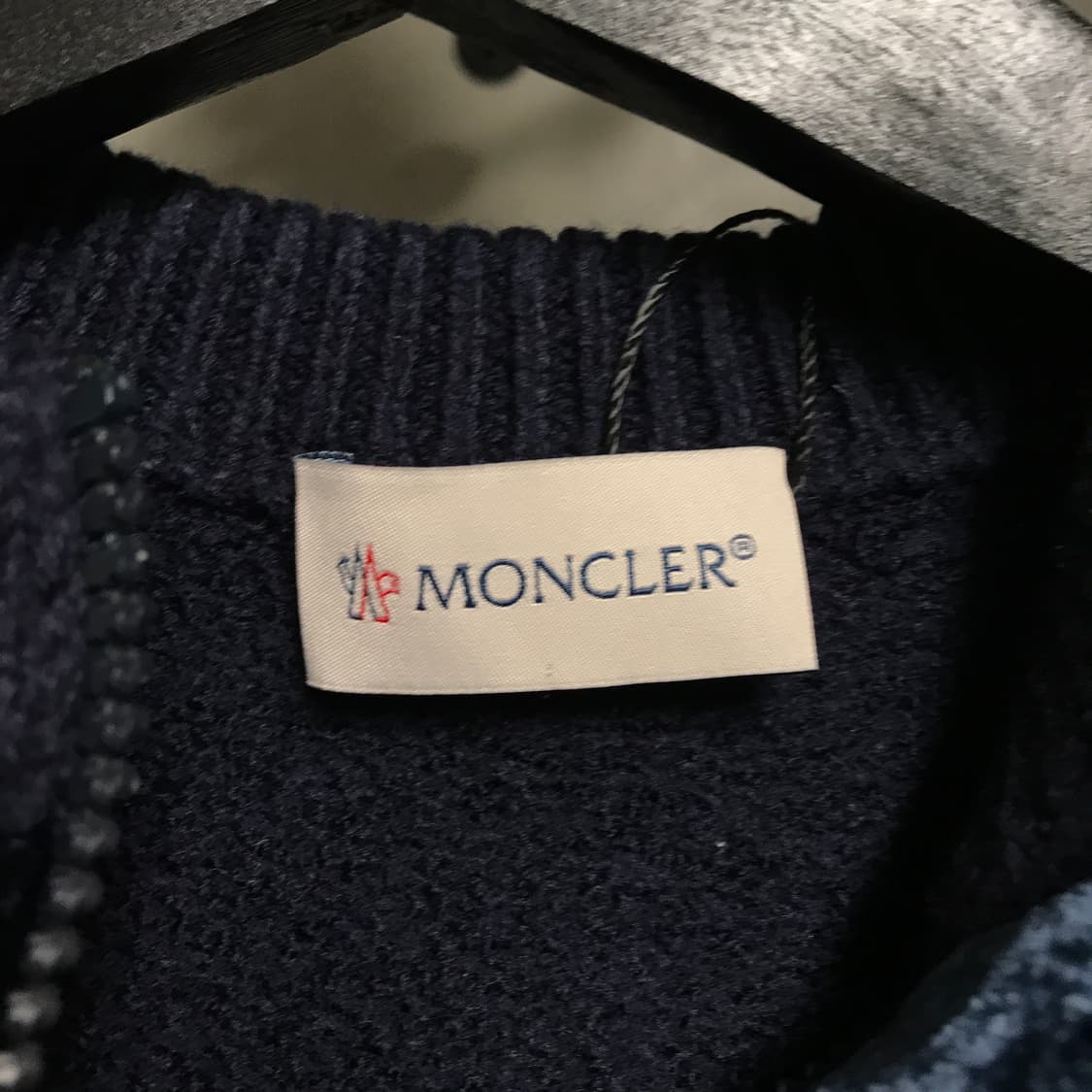 몽클레어 벨벳 니트 자켓 8(W) 상품이미지4