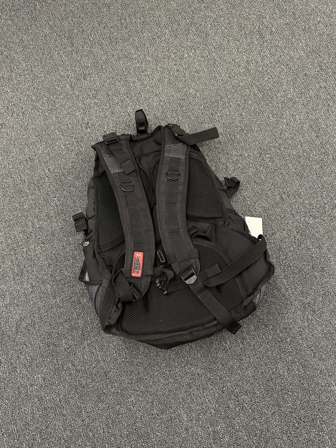 오클리 아이콘 백팩 블랙 상품이미지2