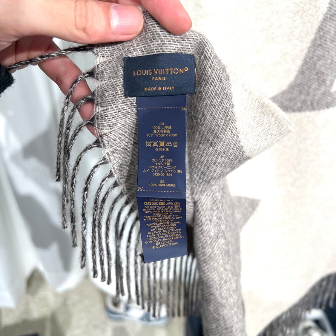 루이비통 자이언트 모노그램 머플러  상품이미지3