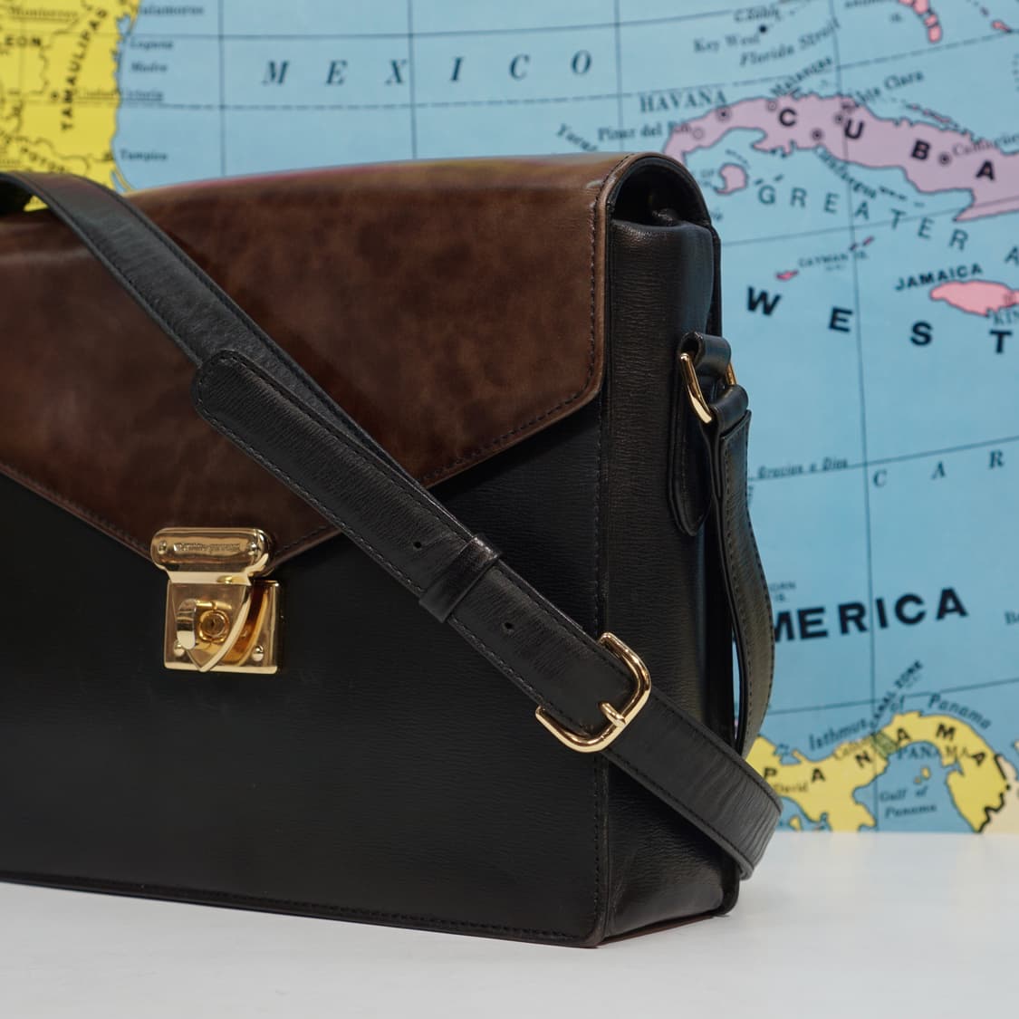 발렌티노 가라바니 빈티지 레더 백 상품이미지4