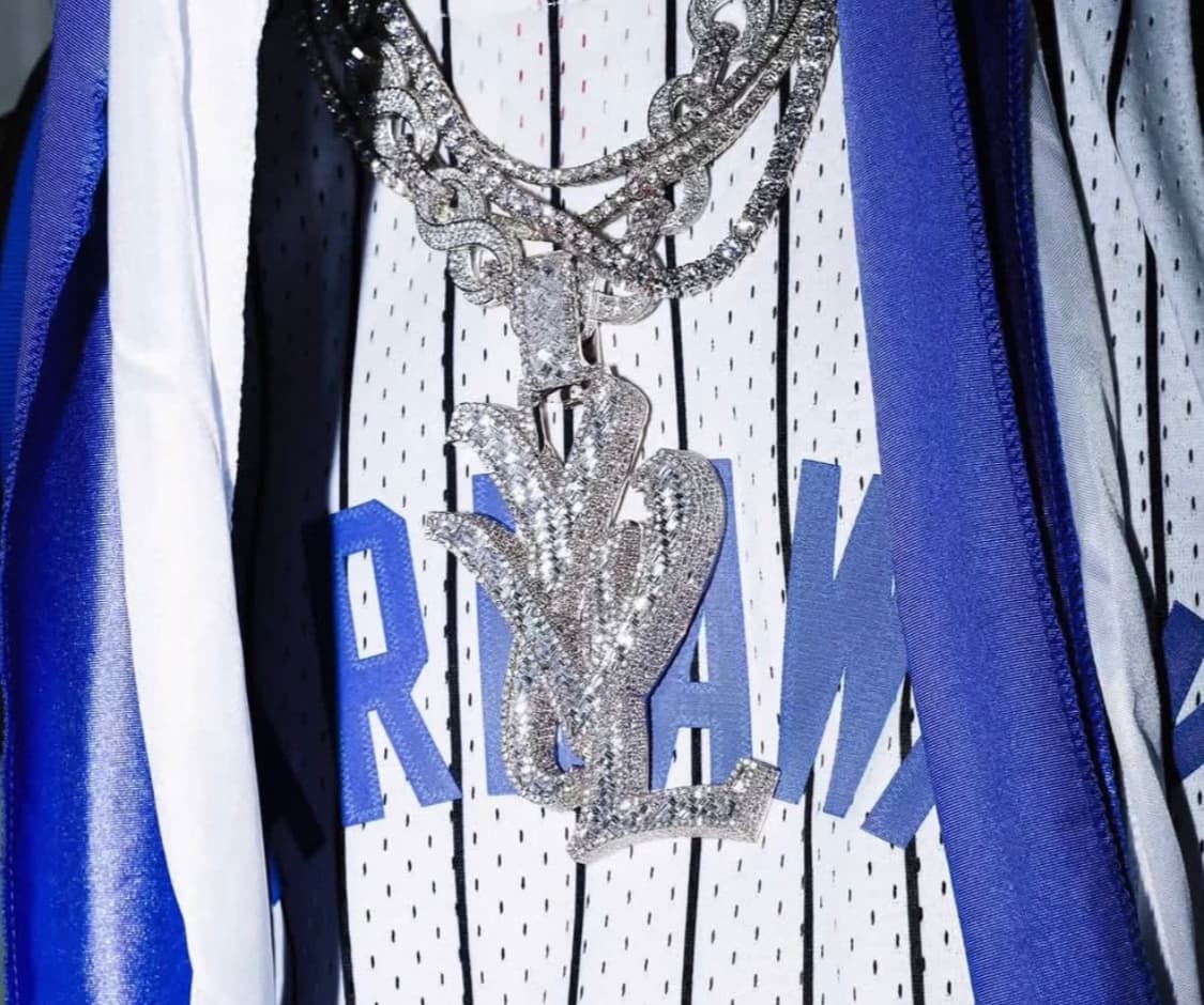 YVL PENDANT 상품이미지1