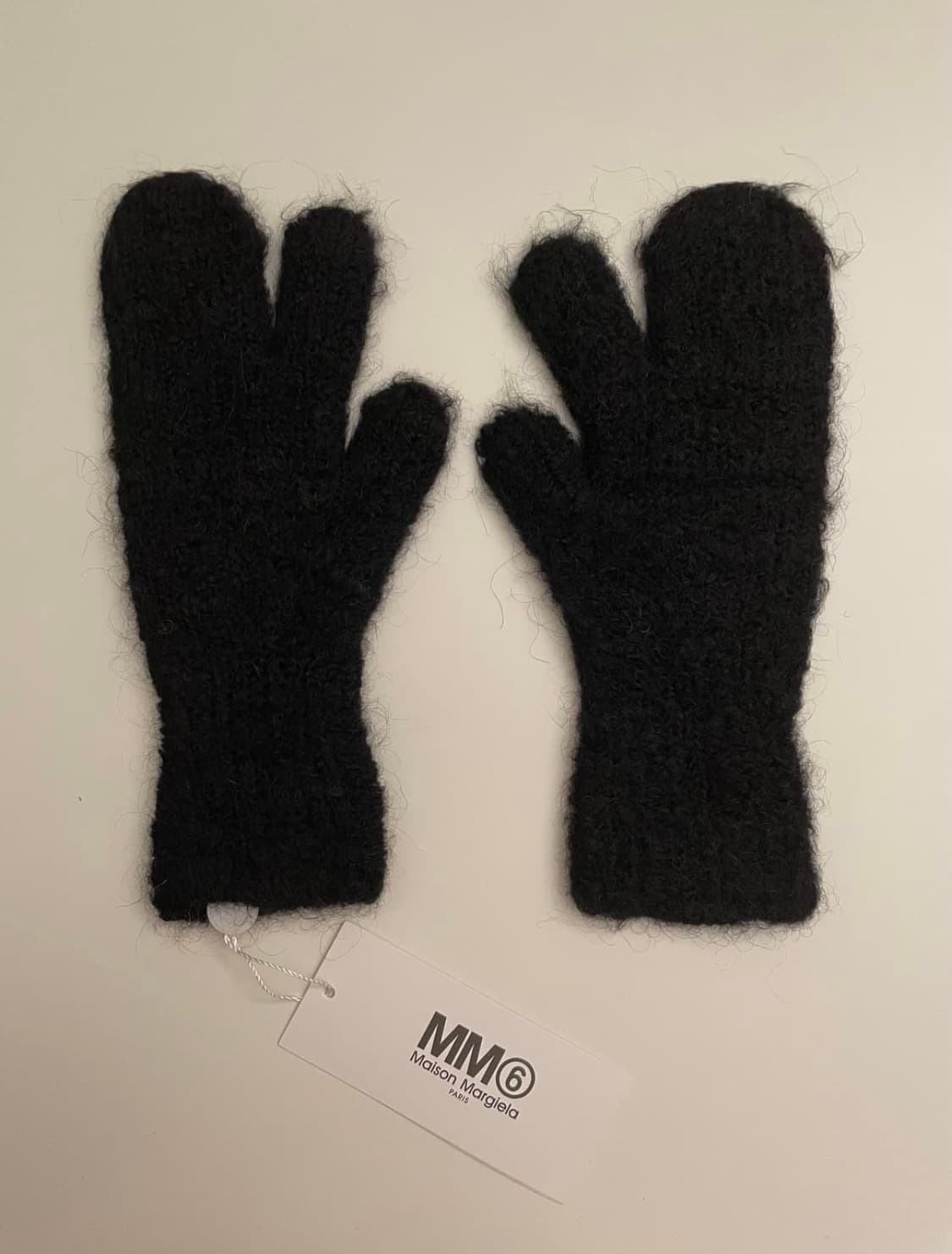 mm6 타비 모헤어 장갑 상품이미지1