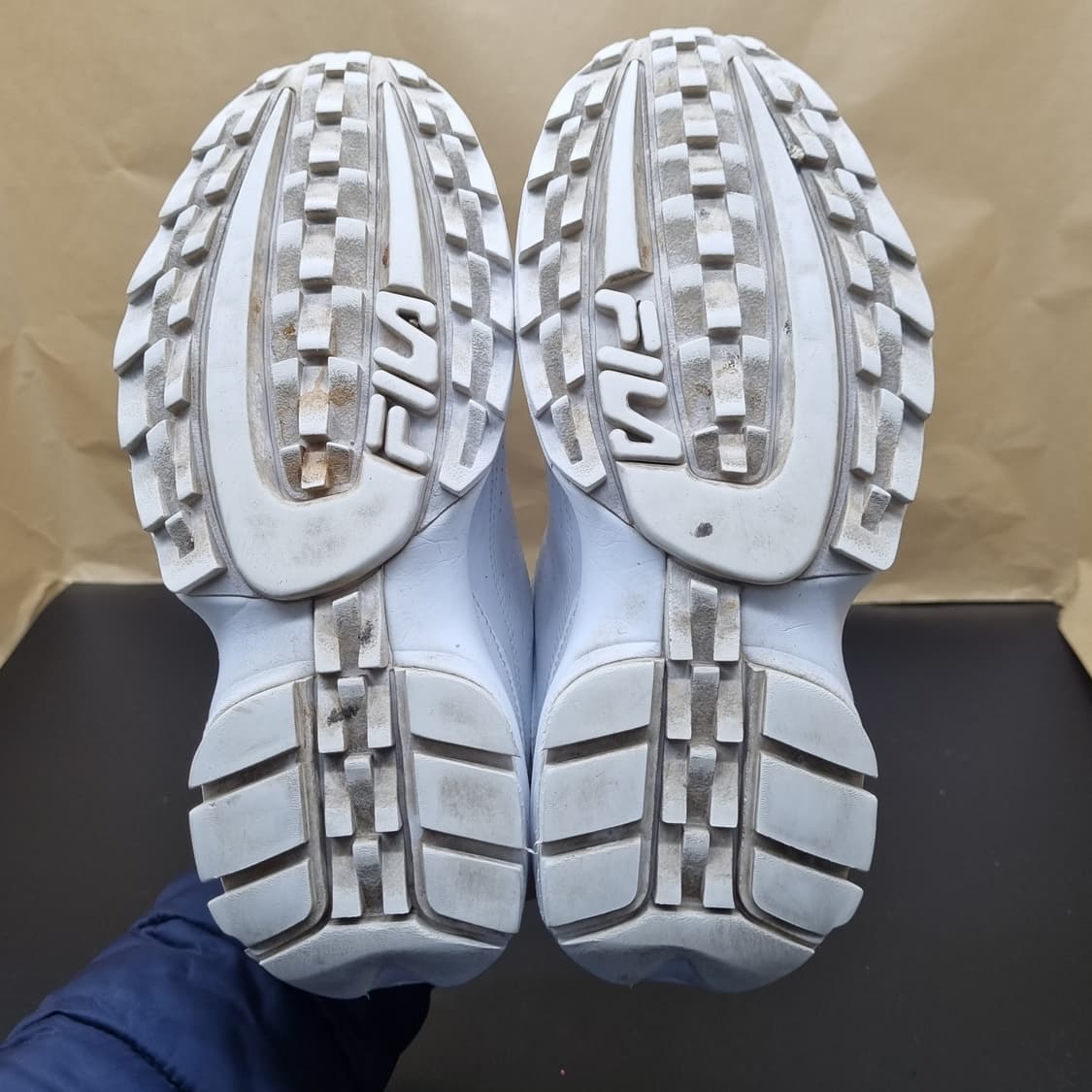 휠라 디스럽터2 여성운동화235  상품이미지3