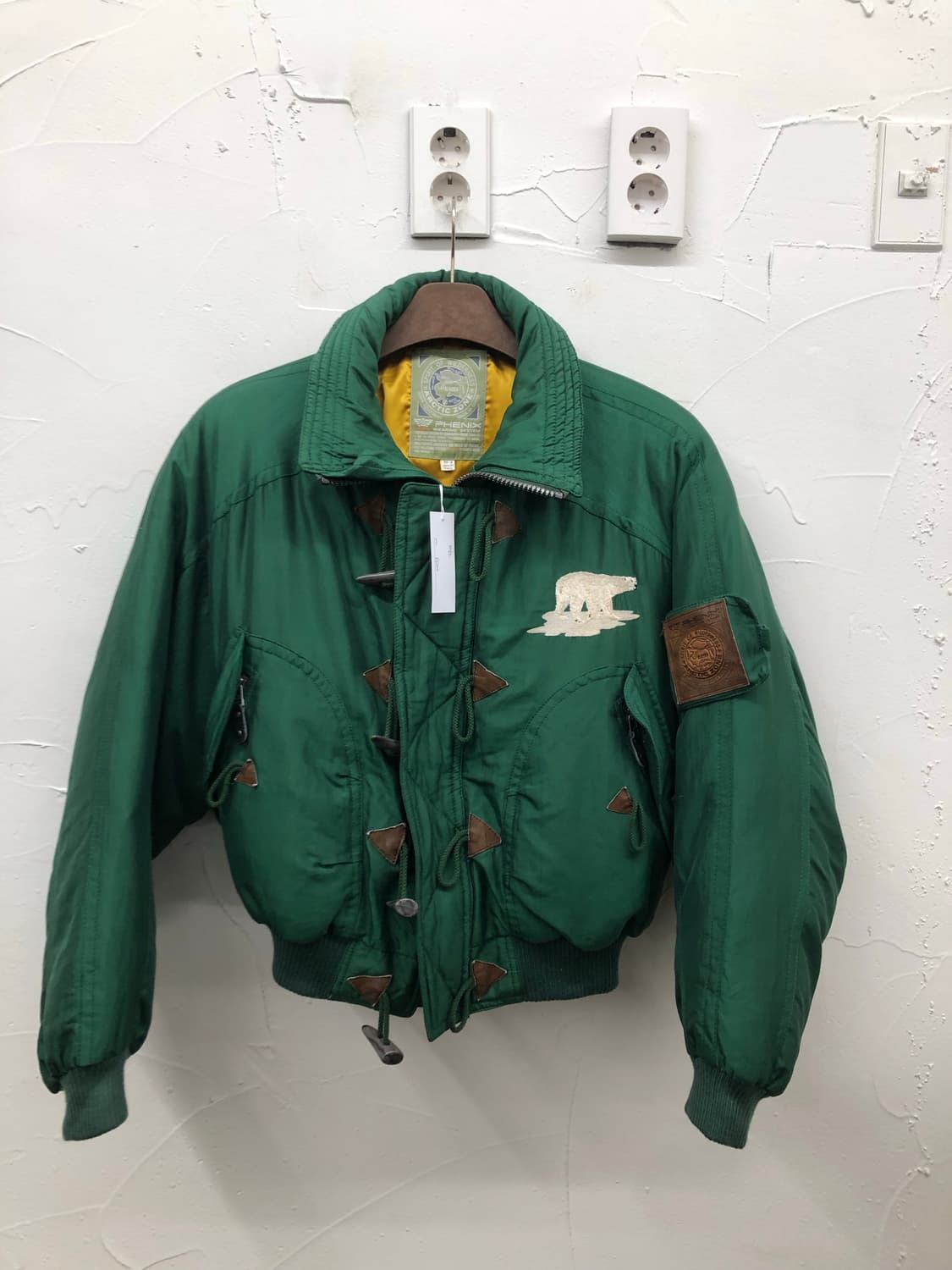 피닉스 봄버 다운 자켓 상품이미지1