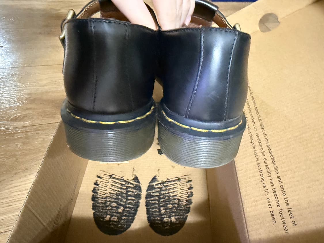 닥터마틴 폴리 스무스 250 (UK6) 상품이미지5