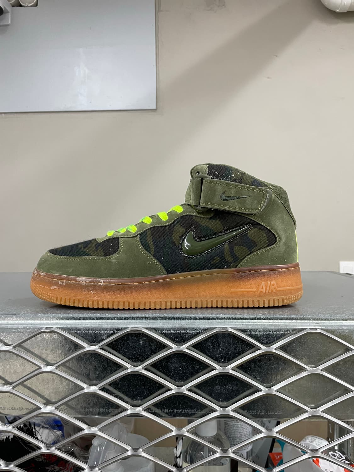 나이키 에어포스1 주얼 미드 카모 275 상품이미지1