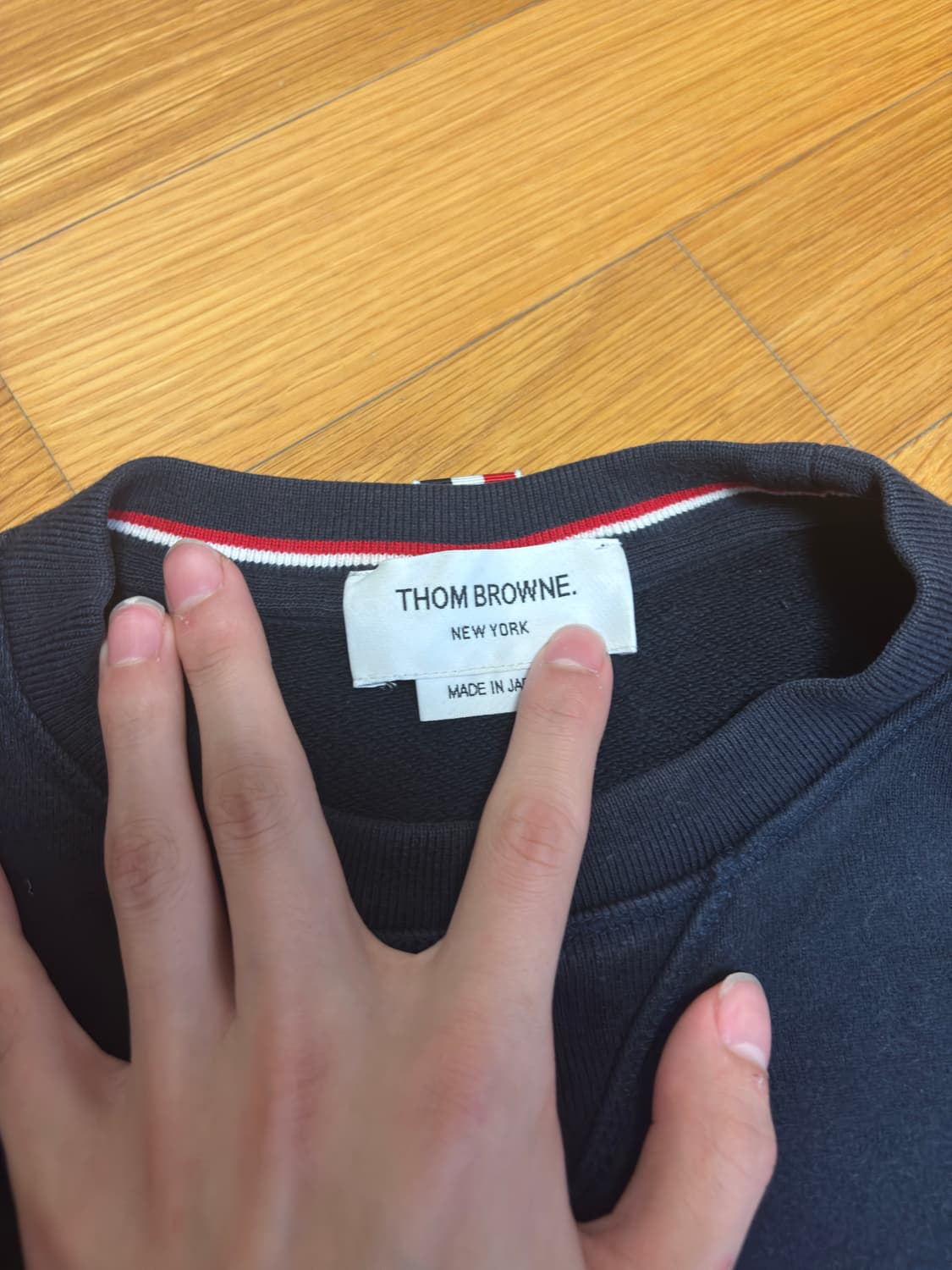 톰브라운 맨투맨 3 상품이미지4