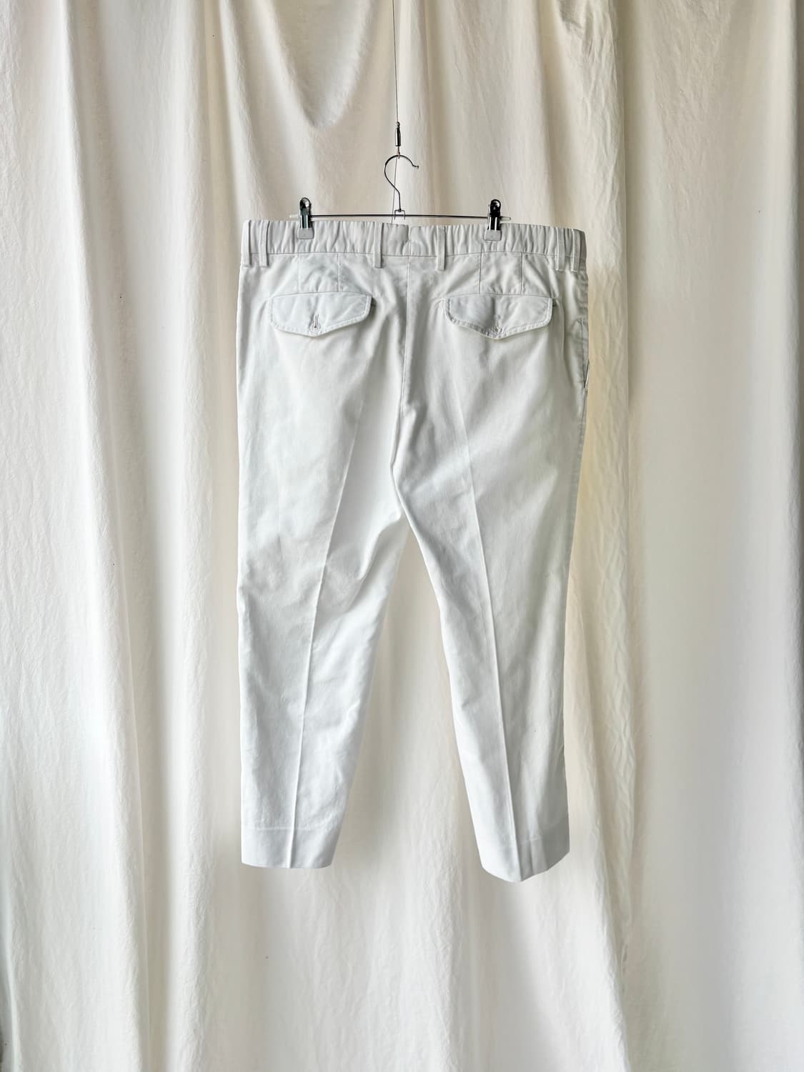 톰포드 화이트 치노 팬츠 상품이미지3
