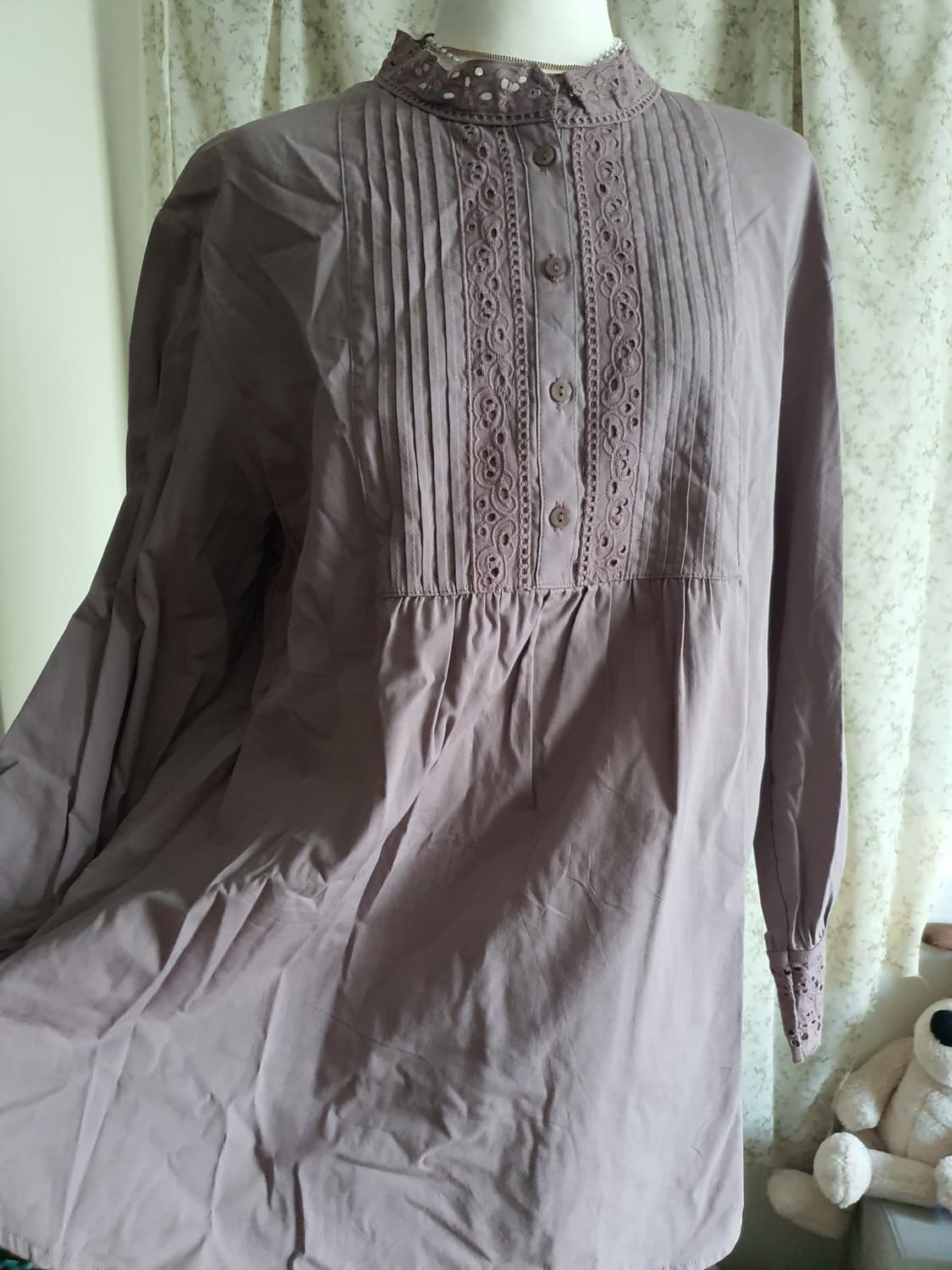 [모리걸] 레이스 핀턱 블라우스 롱 셔츠 상품이미지5