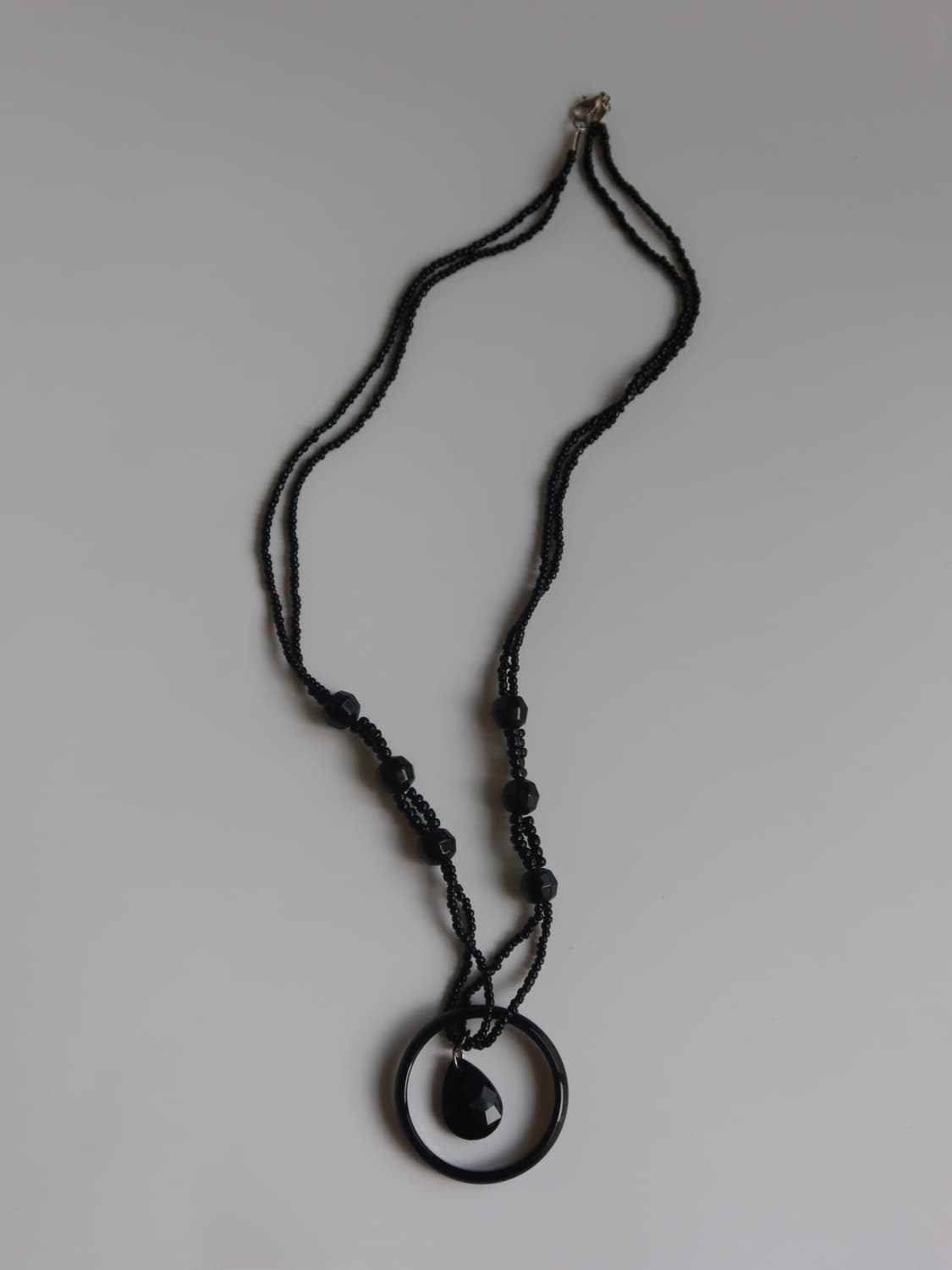 bold black ring pendant necklace 상품이미지3