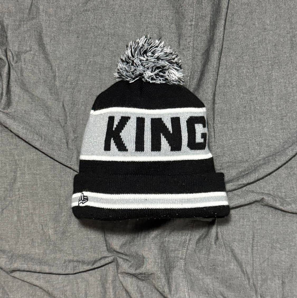 NHL Los Angeles Kings Pom Beanie 상품이미지2
