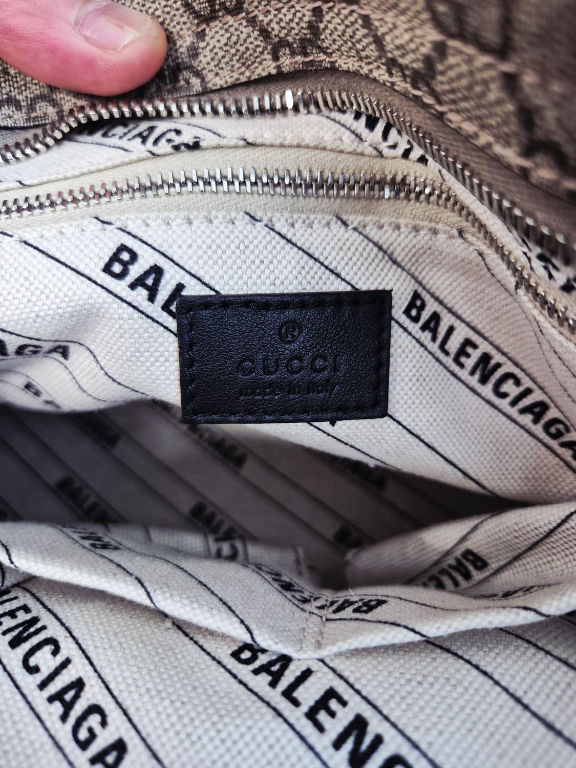 구찌 x 발렌시아가 프로젝트 해커백 (풀구성 상태최상) 상품이미지8