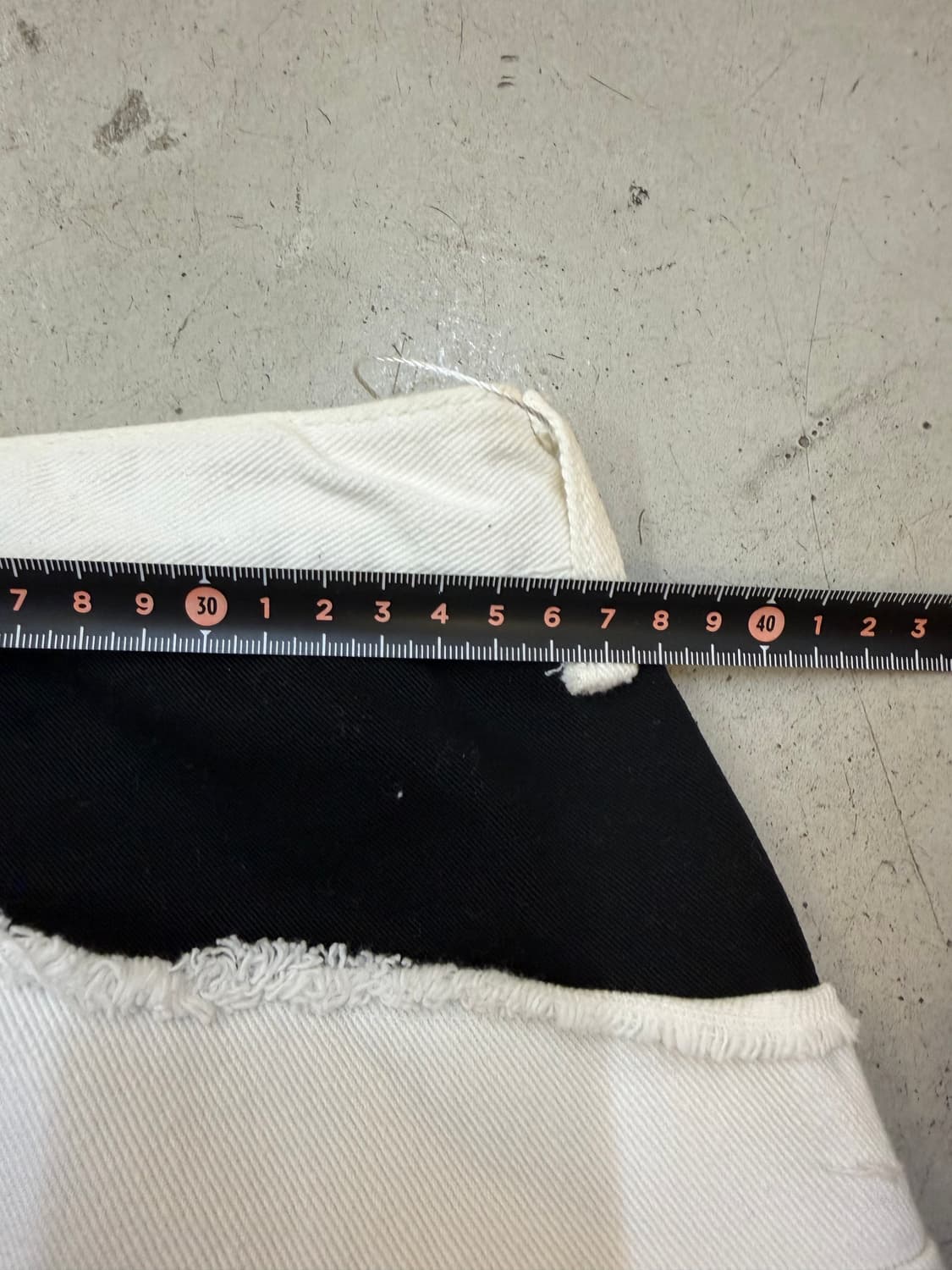 서저리 투톤 리컨스트럭션 데님 팬츠 상품이미지5