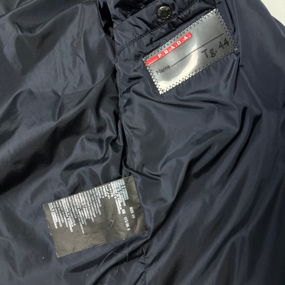 (44) 프라다 경량패딩 네이비 상품이미지7