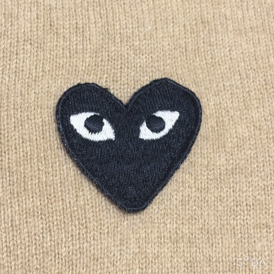 꼼데가르송 블랙 하트 가디건 베이지 상품이미지6