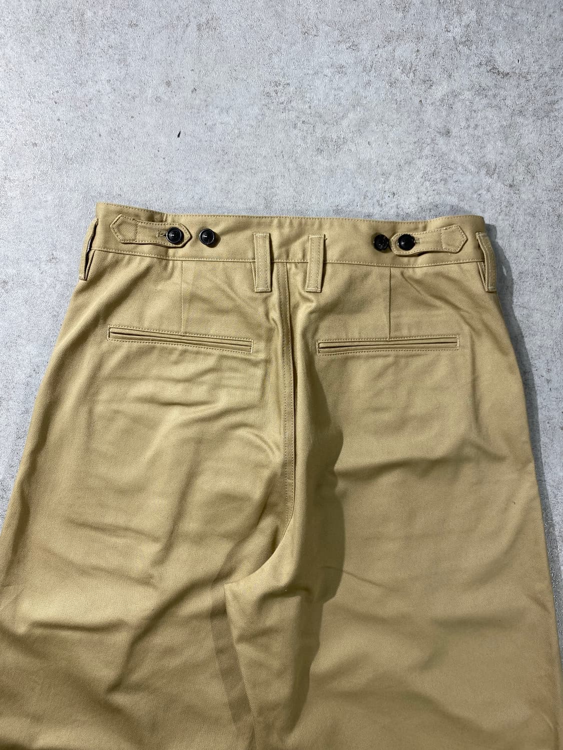 [S] COOR 쿠어 미니멀 베이지 원턱 와이드 팬츠 상품이미지5