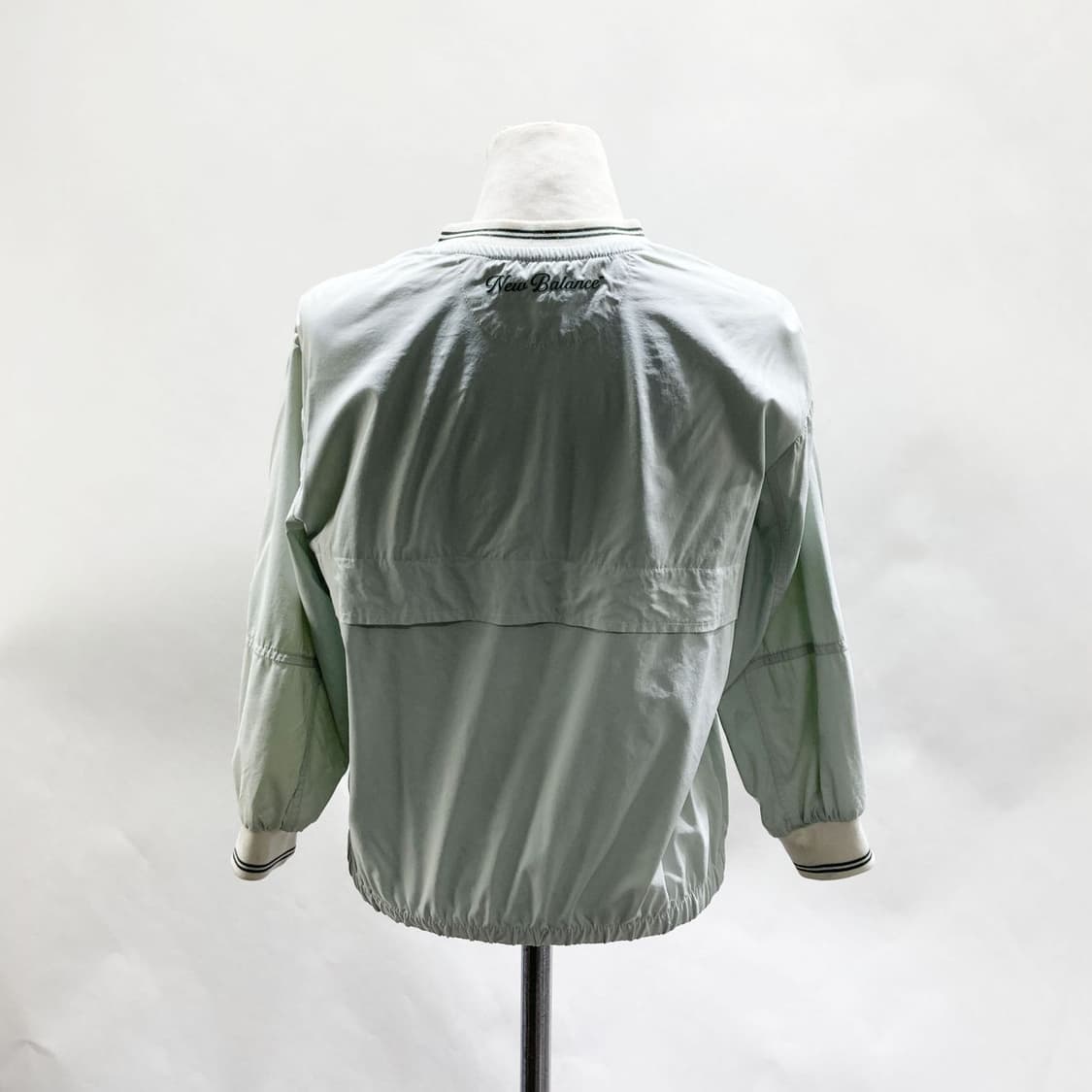 뉴발란스 2023 쥬니어바람막이티셔츠 130  상품이미지3