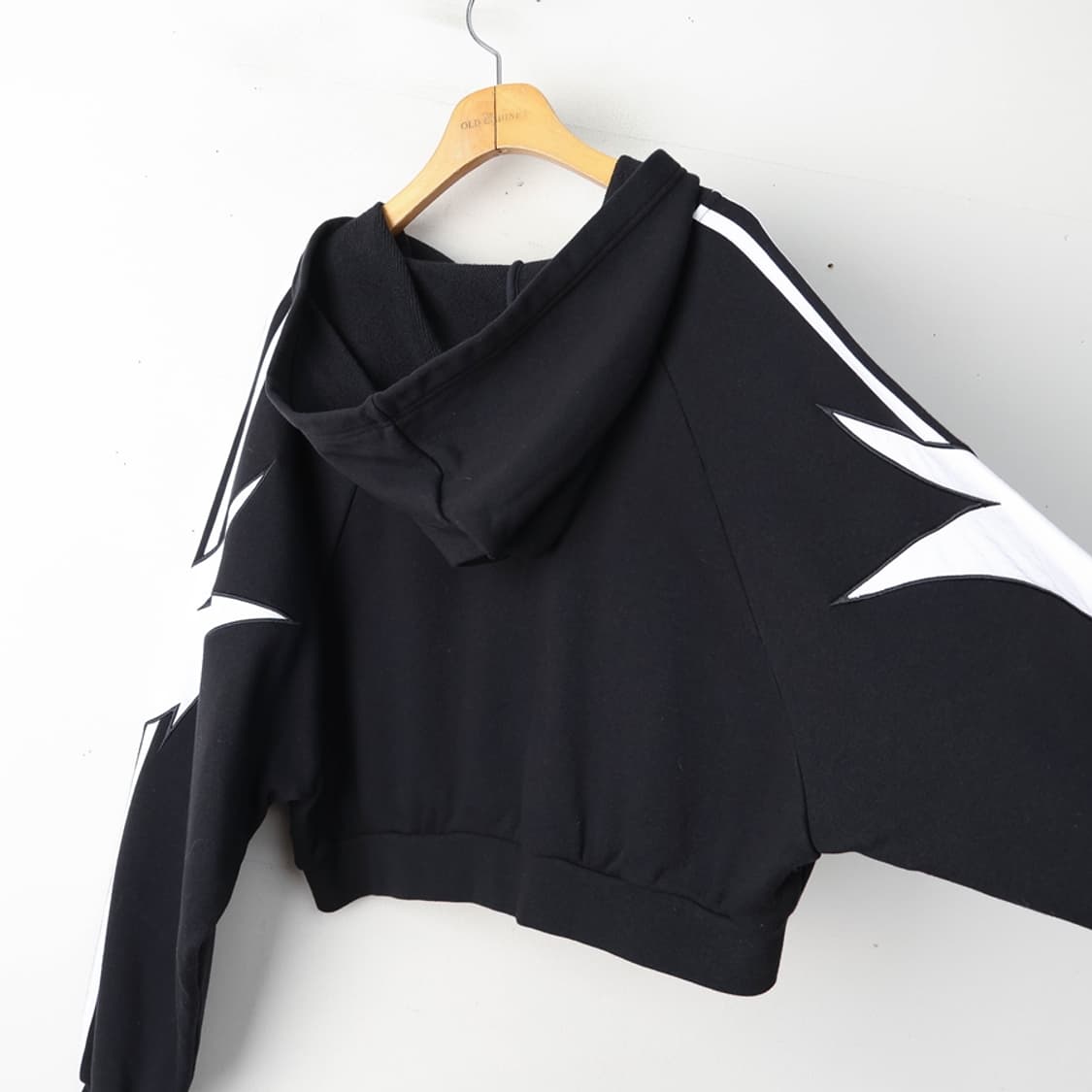 55/아디다스 크롭 후디 상품이미지2