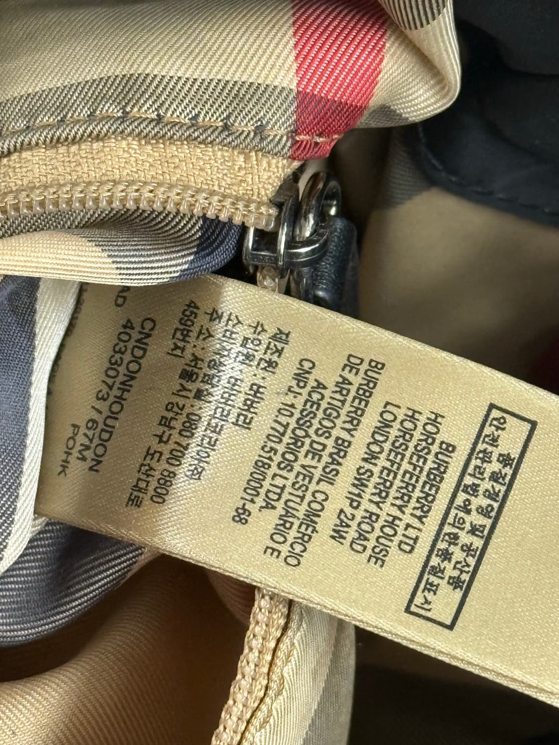 버버리 블랙 레더 나일론 믹스 숄더백 상품이미지6