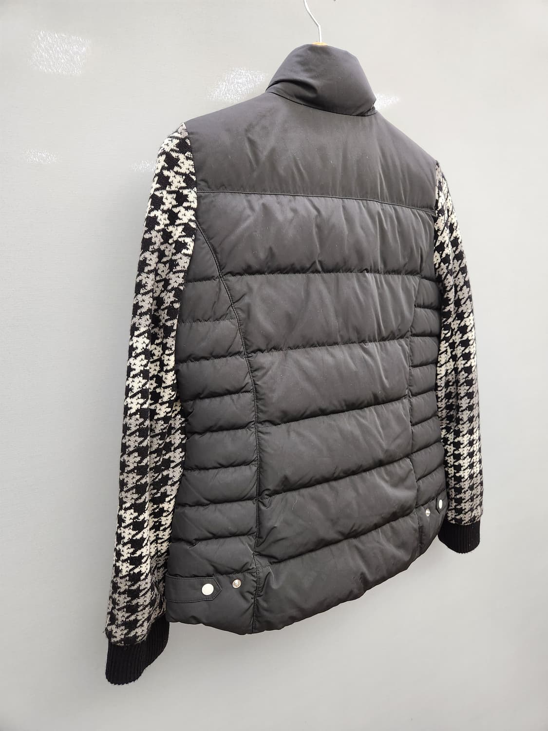 PING 여성 블랙 퀼팅 경량패딩+ 하운즈투스 소매 상품이미지5